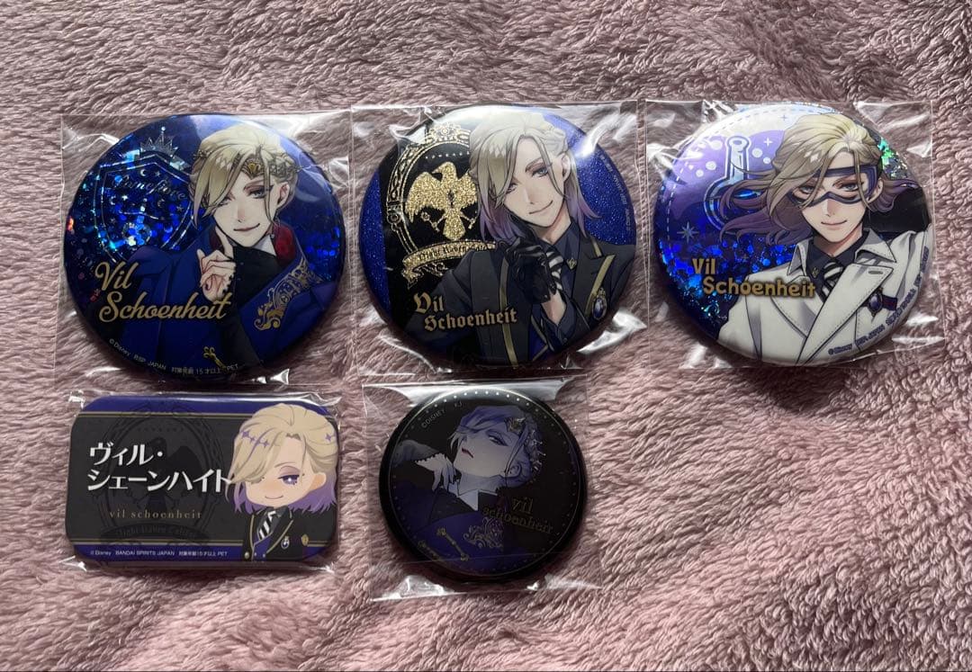 ツイステ ヴィル 缶バッジ - メルカリ