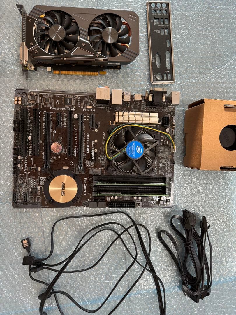 自作パソコンパーツセット CPU マザーボード グラフィックカード メモリー 初心者必見！自作PCパーツの選び方【CPU・マザーボード編】 | 株式会社