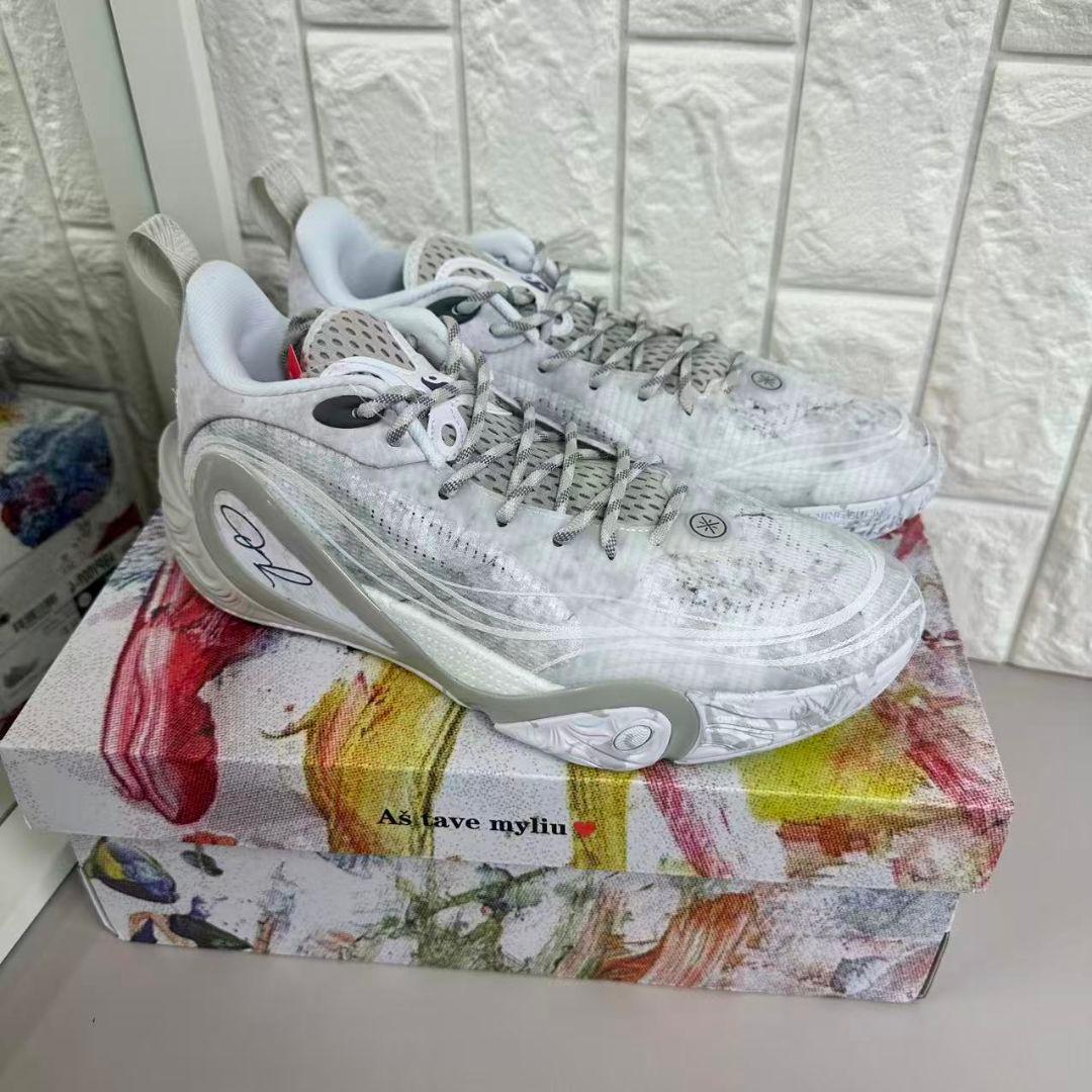 LI−NING Wade Dlo1 月ノ岩　US8.5 Dlo 1 「月ノ岩」｜｜ウェイドバッシュ｜LININGバッシュ｜NBA