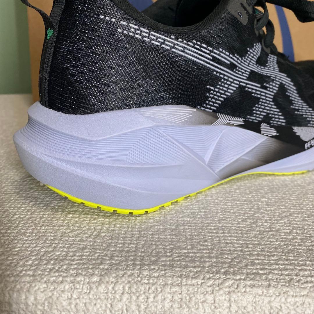 アシックス NOVABLAST 5 27.5cm ノヴァブラスト5