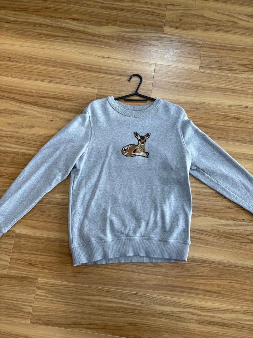 BURBERRY 鹿刺繍 グレー スウェット