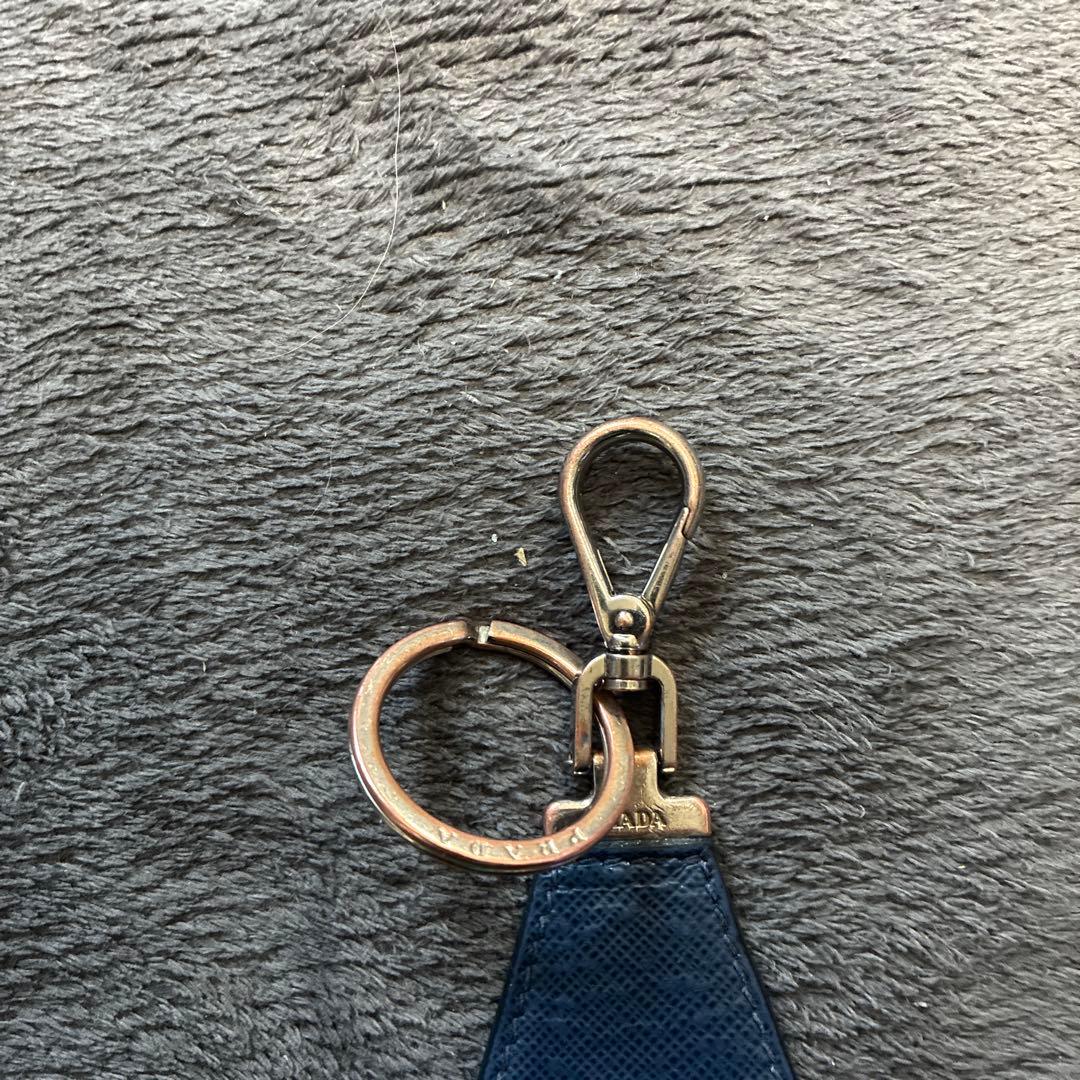 プラダ キーホルダー ストラップ キーリング 0712
