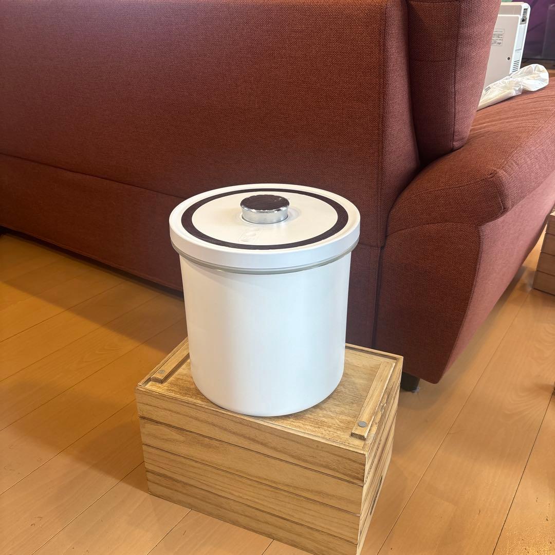 OoBLE 真空保存容器 13L OoBLE rice stocker