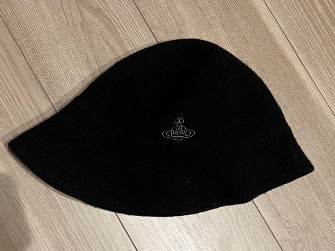 ラインORB刺繍 バスククロッシェVivienne Westwood ORB刺繍バスク