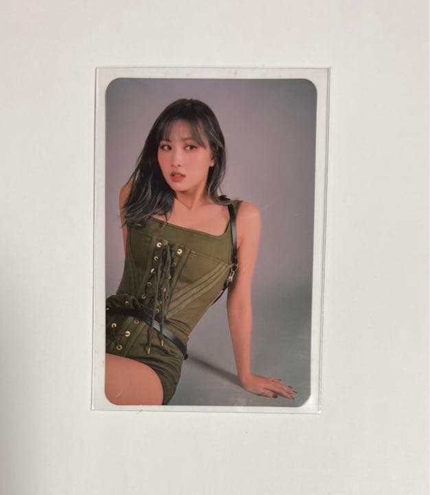 TWICE モモ　トレカ　アメリカ　ターゲット特典　target Amazon.co.jp: twice モモ トレカ : おもちゃ