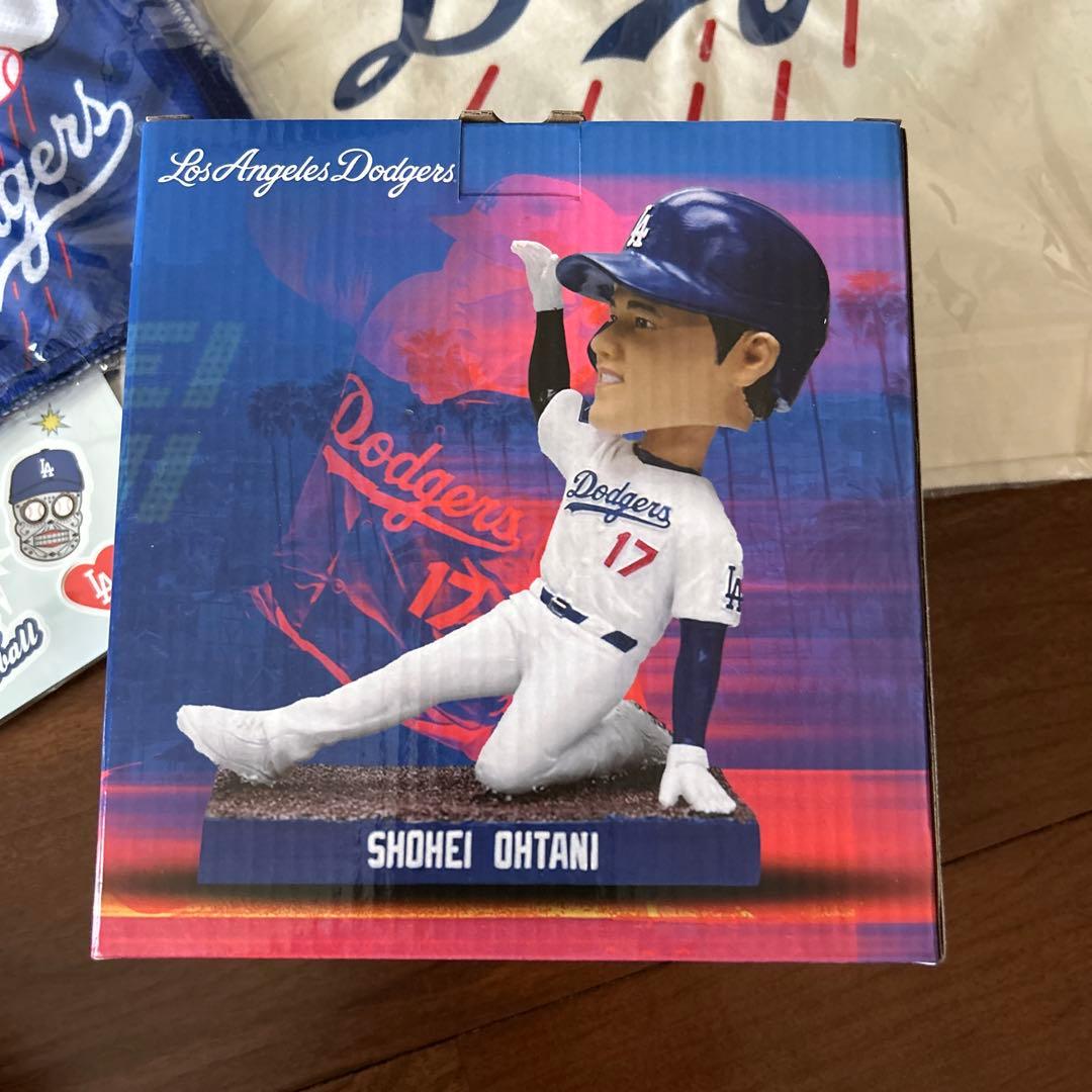 ドジャースファンクラブ入会特典限定BOX全6点セット ボブルヘッド含