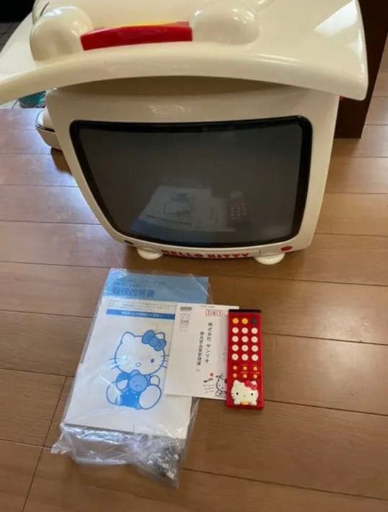 サンリオ ハローキティ 激レア 14型ブラウン管 限定テレビ❣️ - メルカリ