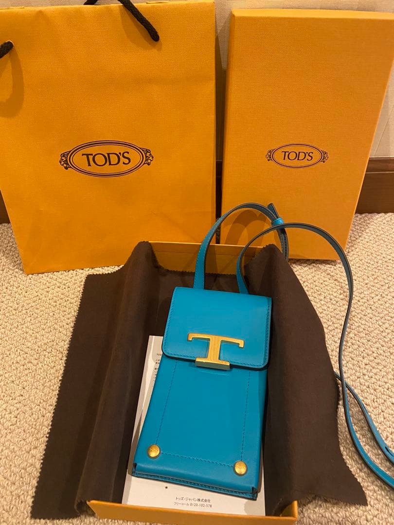 新品未使用⭐︎TODS スマホショルダー　モバイルフォンホルダー　ブルーレザー TOD'S（トッズ） TODS フォンケース XAWTSAOV302ROR T TIMELESS T