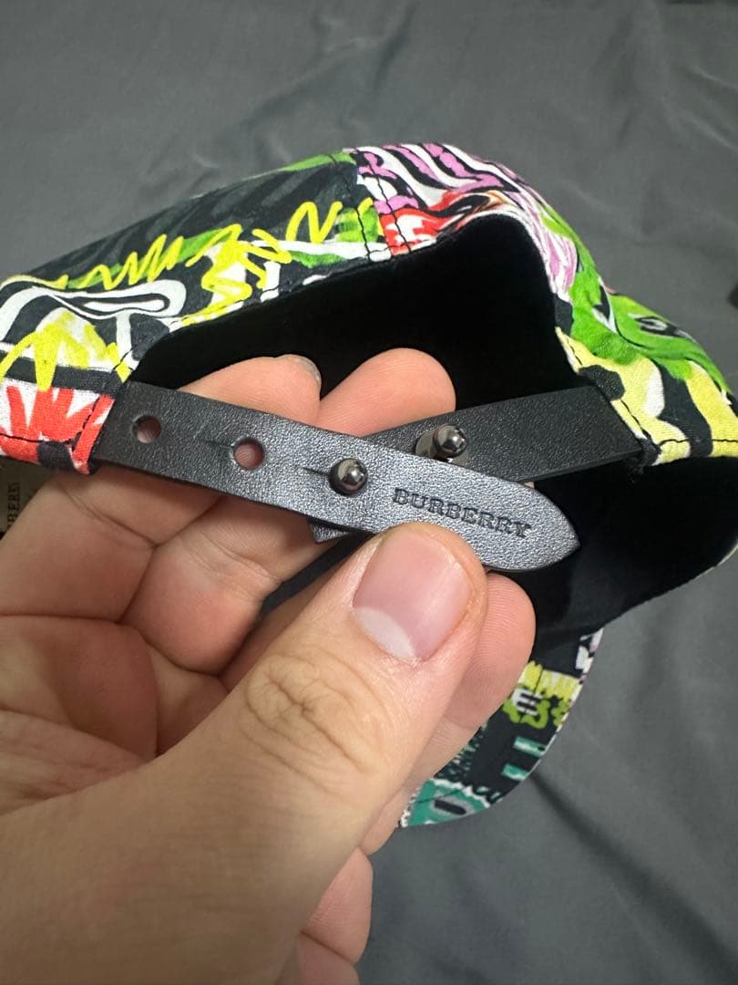 ら*ん様 BURBERRY カラフルベースボールキャップ M/L - メルカリ