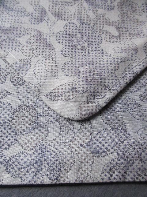着用少ない！白大島＊本場縞大島紬＊アラベスク＆動物＊着物