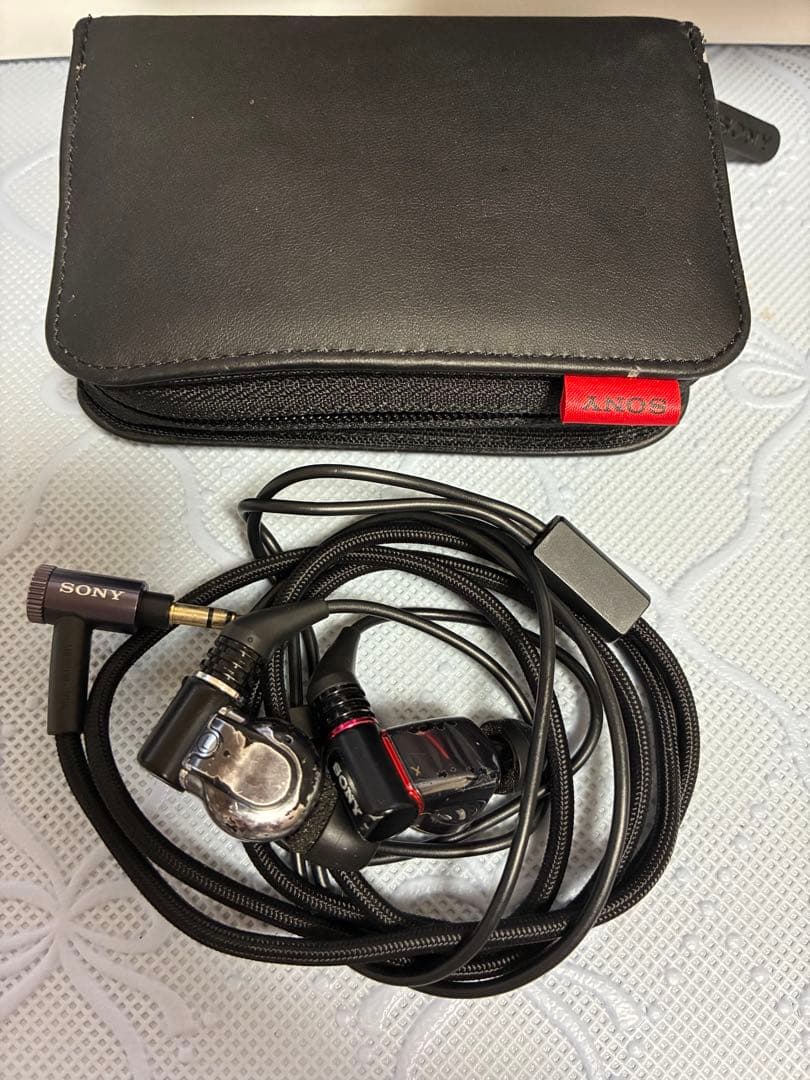 SONY 有線イヤホン 収納ケース付き XBA-H3 - メルカリ
