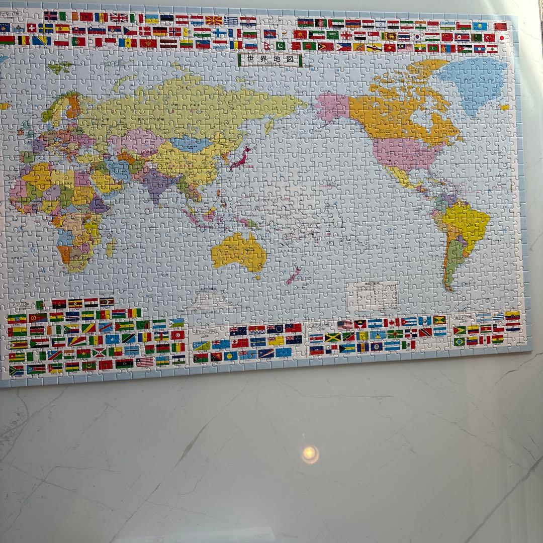 エポック社 世界地図 ジグソーパズル 1000ピース - メルカリ