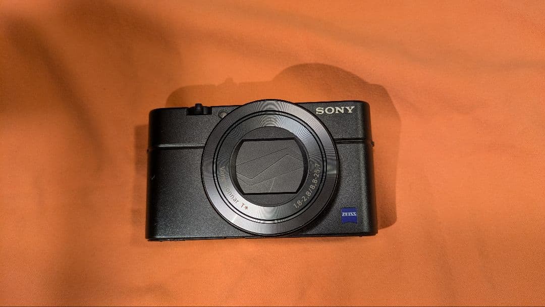 SONY RX100 III コンパクトデジタルカメラ　海外モデル Amazon | ソニー(海外仕様)DSC-RX100M3 E32 | コンパクト 通販