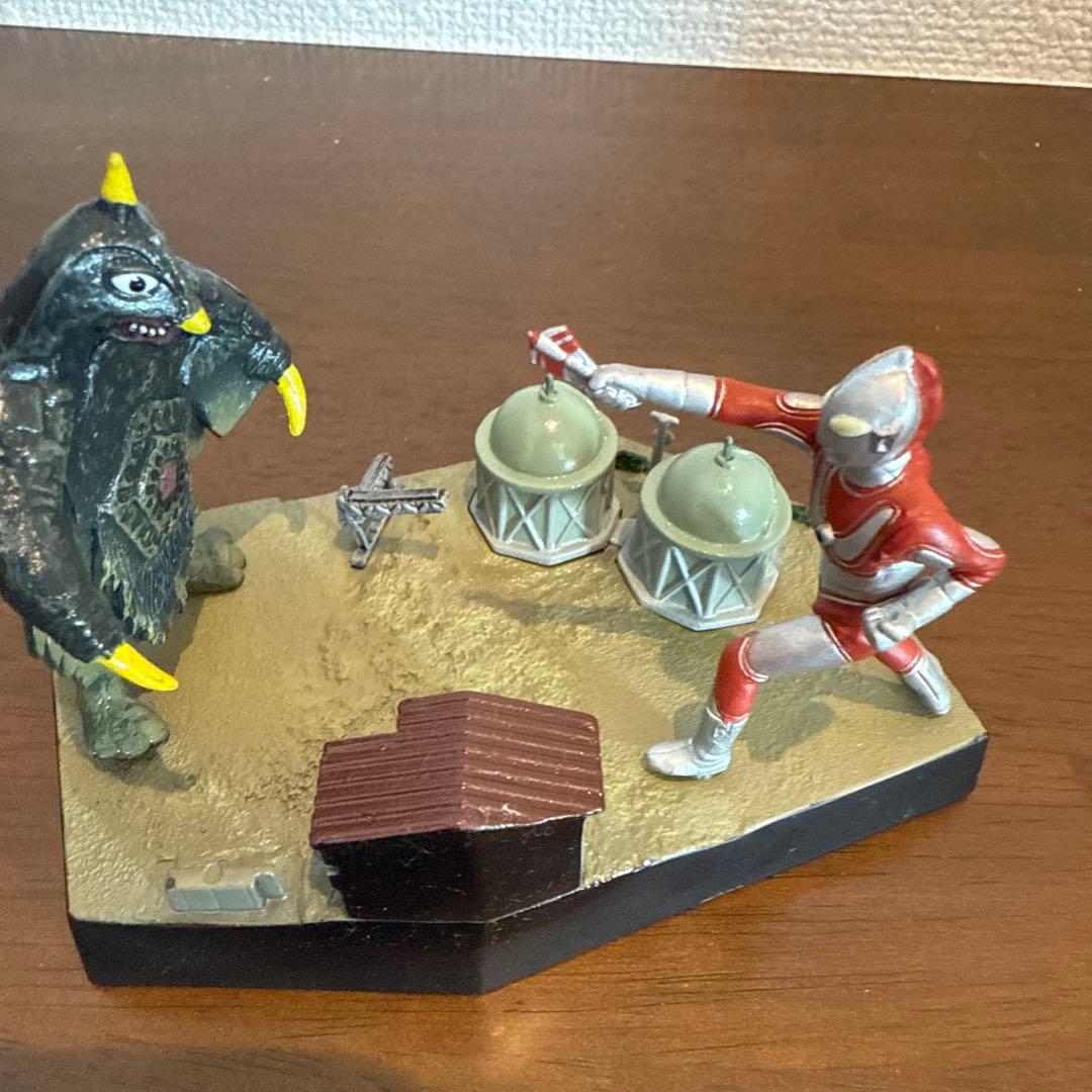 ウルトラ怪獣戯画 名鑑 ウルトラセブン参上 - メルカリ