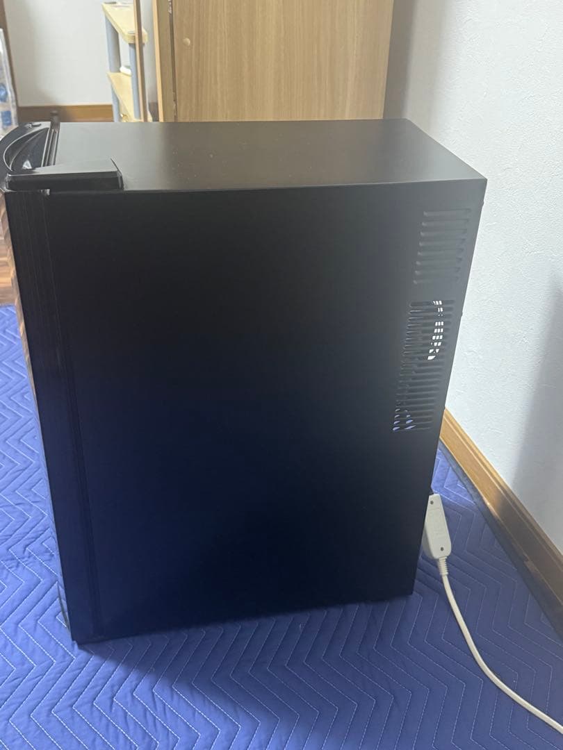 《良品格安》WIEワインセラー　WIWCTE12BFGADX 32L 12本収納