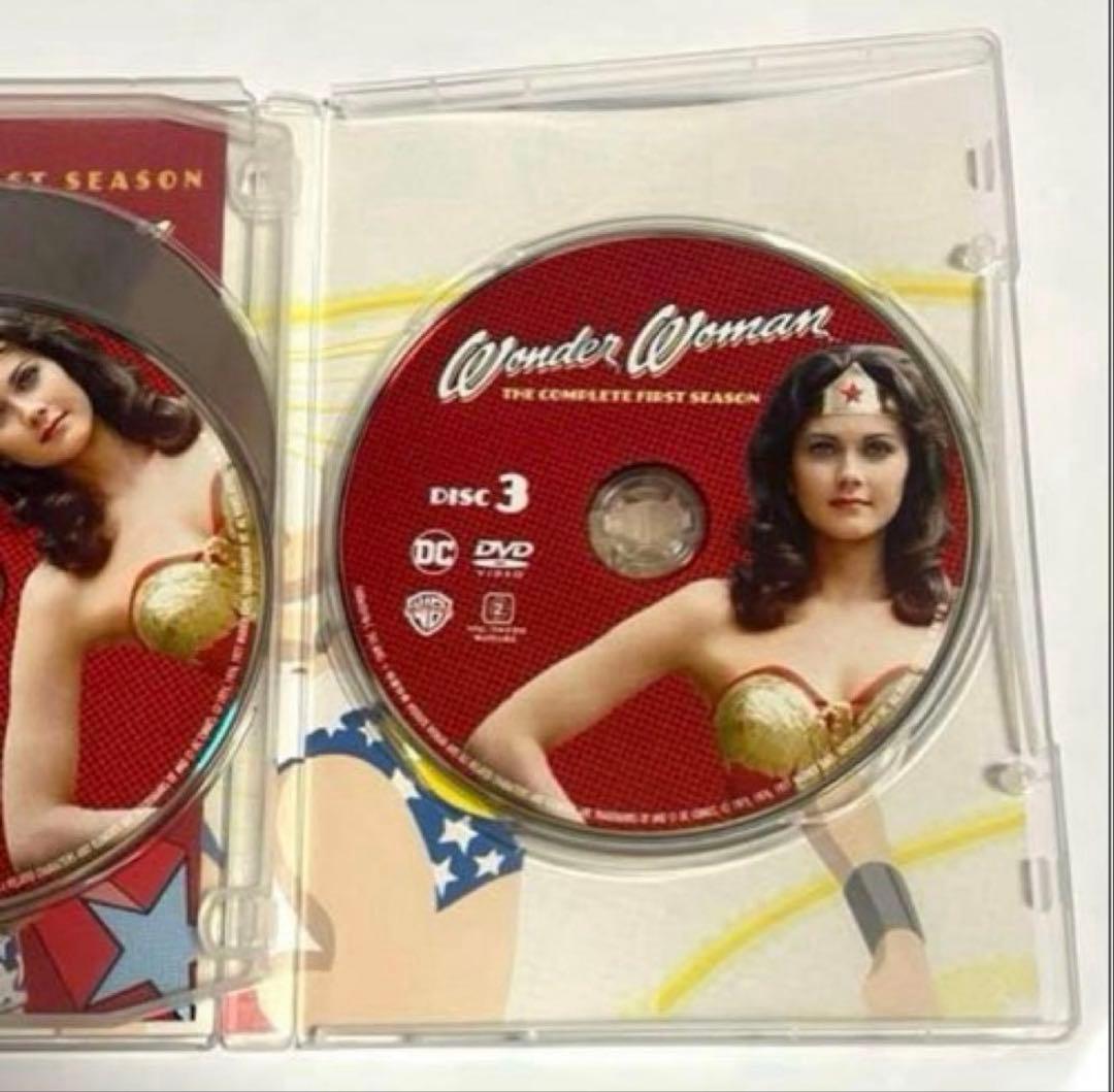 空飛ぶ鉄腕美女ワンダーウーマン DVD BOX〈3枚組〉