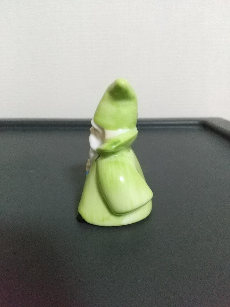 ドラゴンクエスト3 陶器 ポーセリン フィギュア 魔法使い まほう