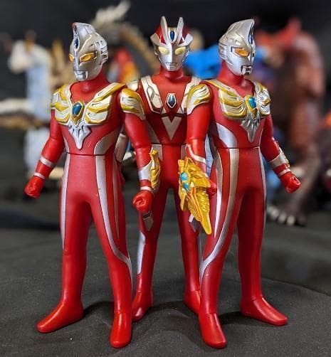 ウルトラマンマックス＆登場怪獣・宇宙人（バンダイ）ソフビフィギュア
