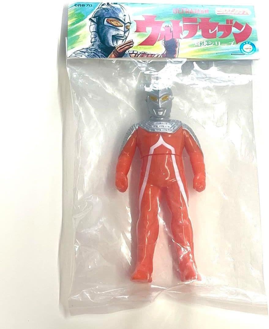 ビックワンクラフト 対決シリーズ ウルトラセブン ギングジョー 全2種