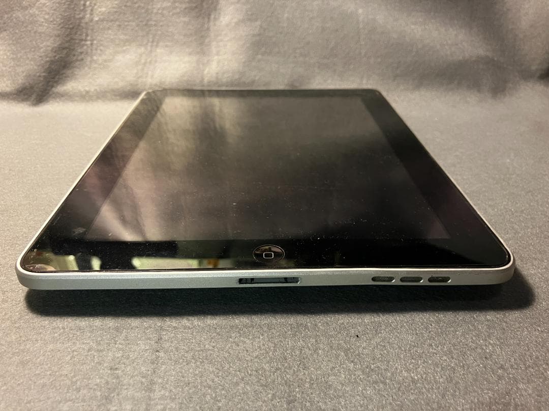 ☆極美品 初代iPad 64GB (BUILT製カバー付き)☆