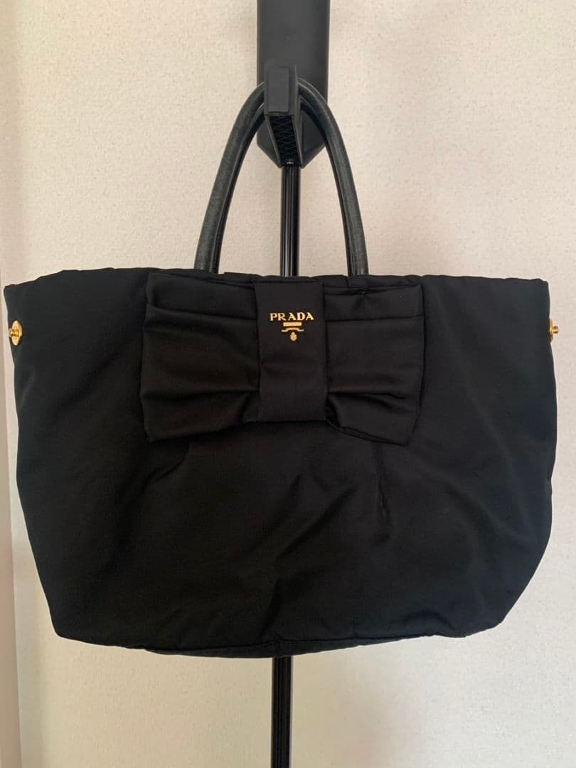 【Mochi】PRADA リボンハンドバッグ リボン PRADA(プラダ) バッグ・カバン(レディース) - ブランド通販のBUYMA