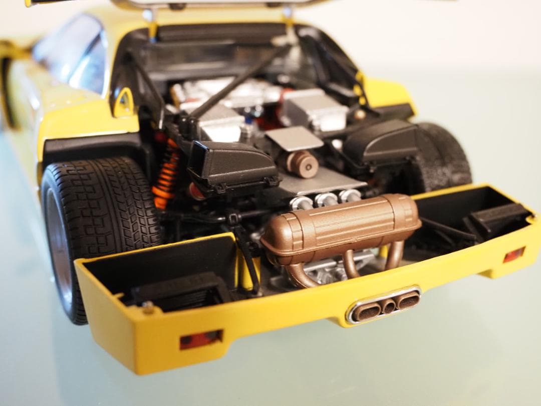 AUTOart 1/18 Ferrari F40イエロー旧ダイキャスト開閉モデル - メルカリ