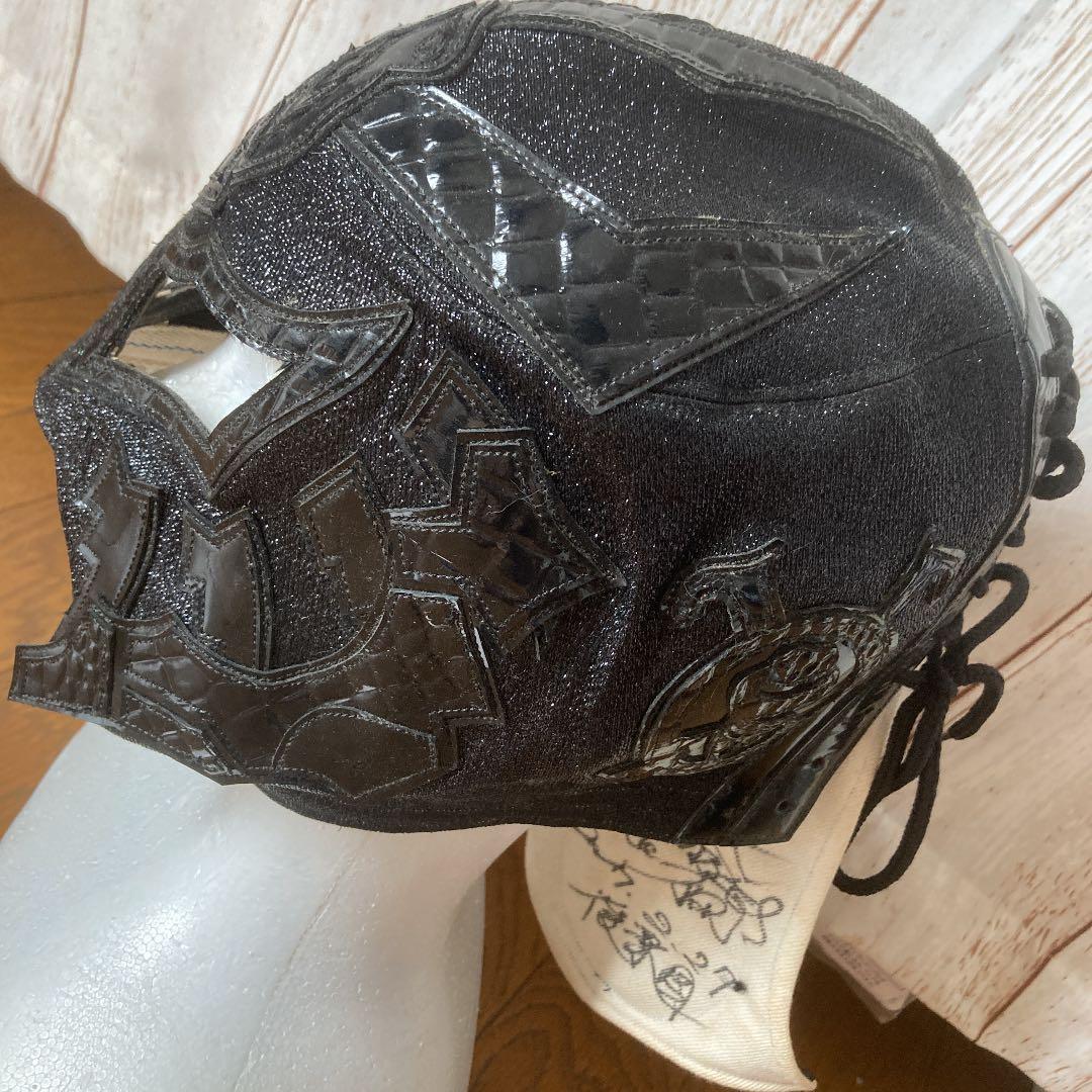 新日本プロレス 武士 BUSHI マスク サイン付き - メルカリ