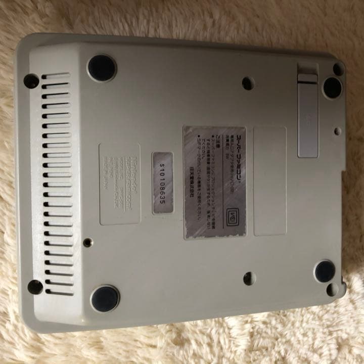 Nintendoスーパーファミコン本体+本体ソフト《セット》