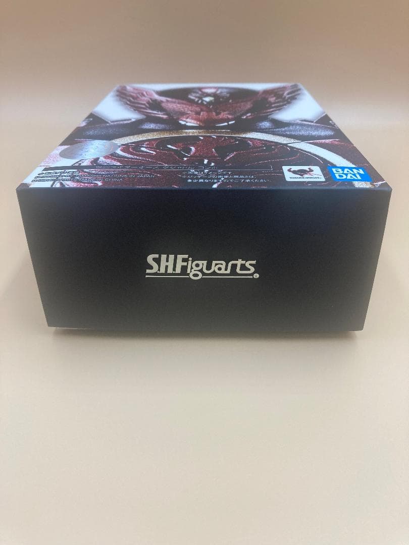 S.H.Figuarts 真骨彫製法 仮面ライダーオーズ タジャドル コンボ