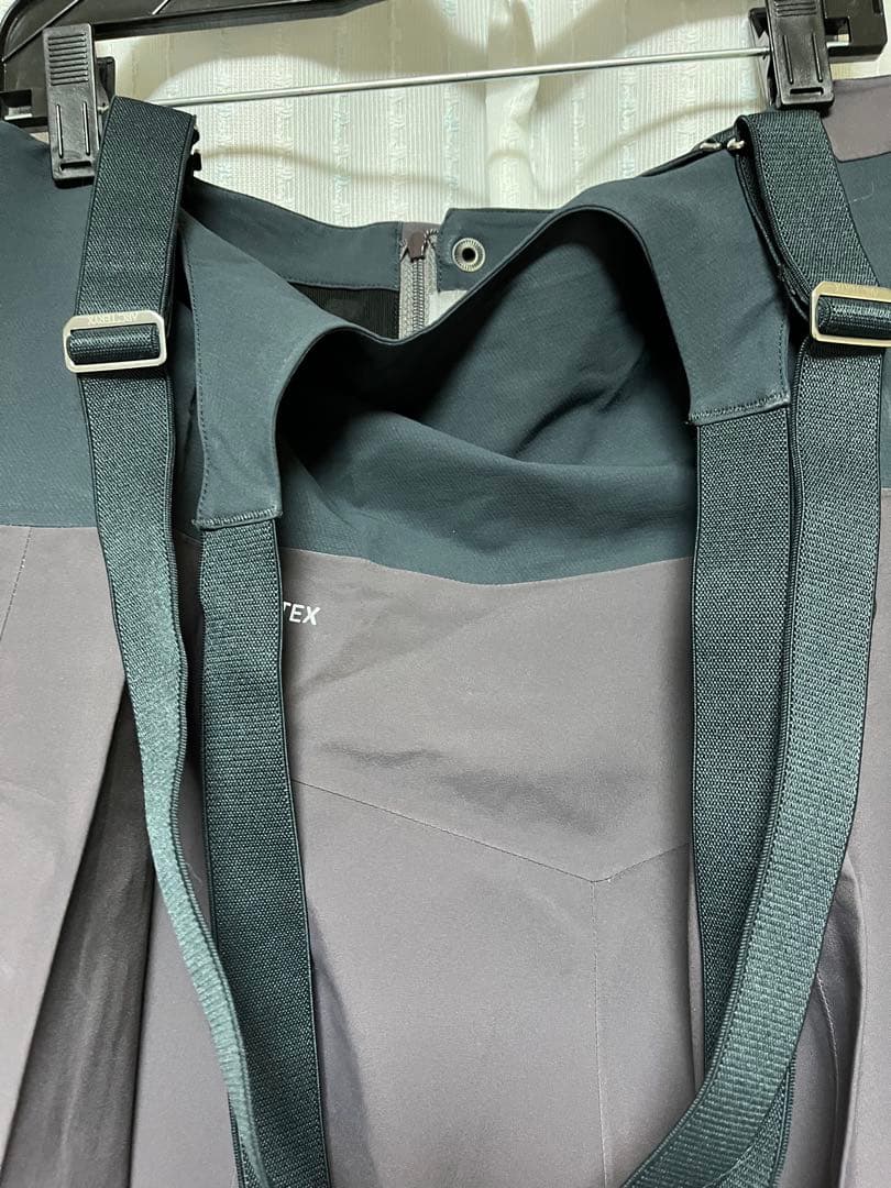 やま様。Arc'teryx ゴアテックスSentinel LT Bib - メルカリ