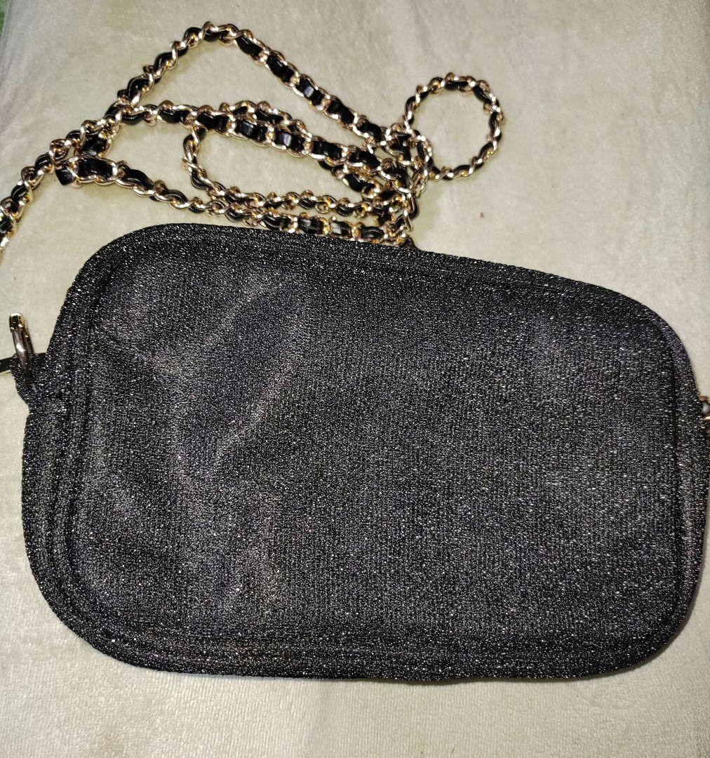 超特価！早い者勝ち！超美品、シャネルノベルティポーチ。チェーン付き