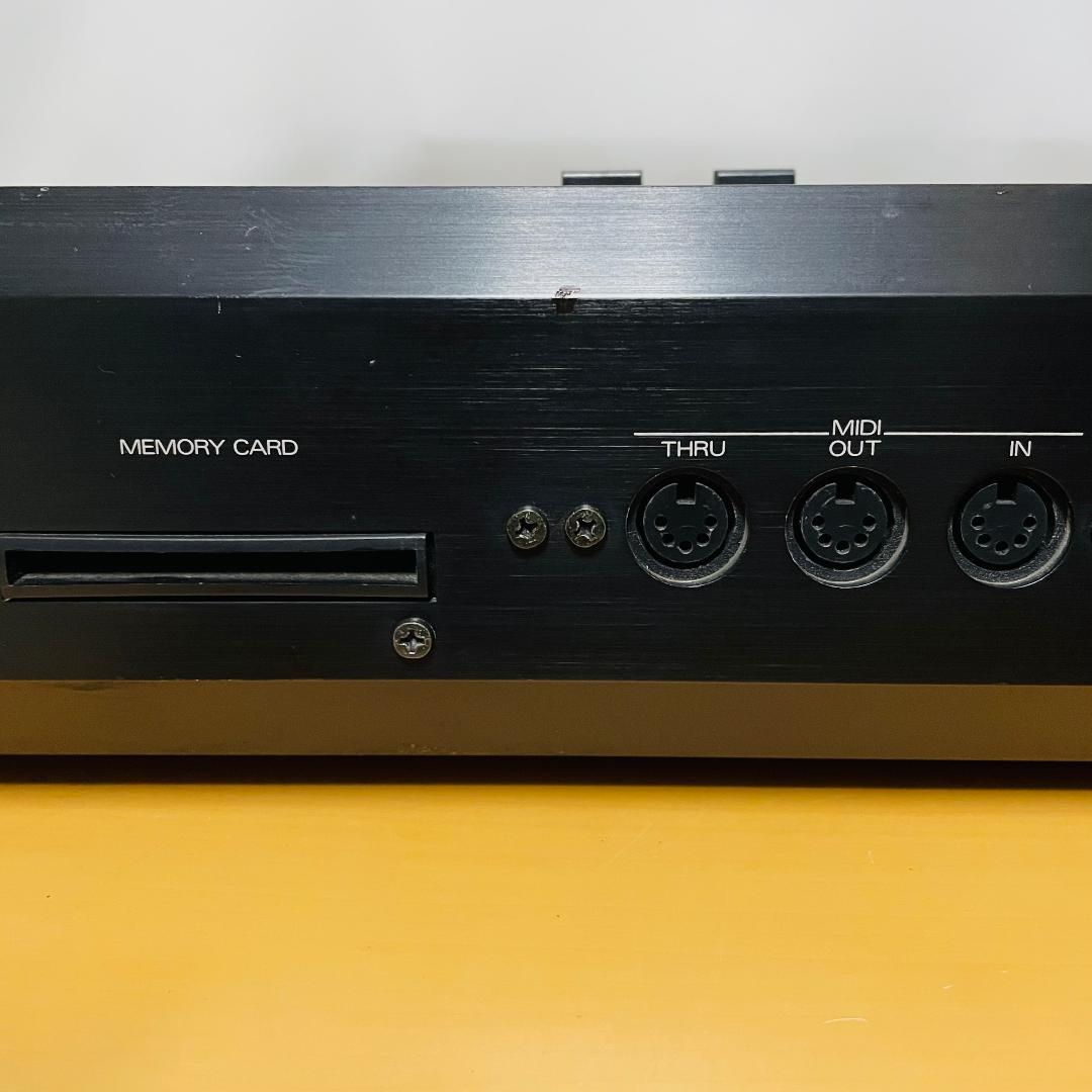 ROLAND　ローランド　D-20 シンセサイザー《ジャンク・通電確認済み》