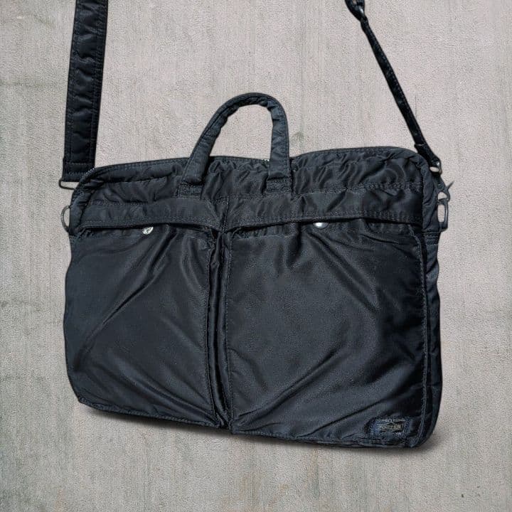 美品 ポーター タンカー 2way ブリーフケース 廃盤品 黒ストラップ付 TANKER(タンカー) 2WAY BRIEFCASE | 吉田カバンホームページ | YOSHIDA
