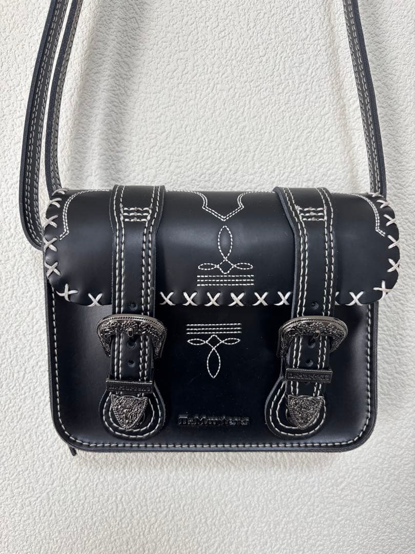 ドクターマーチン ゴシックアメリカーナ 7インチサッチェルバッグ 黒