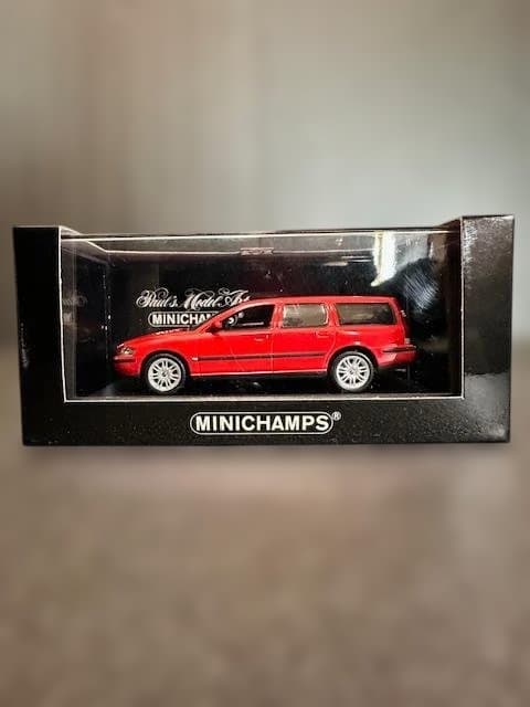 【MINICHAMPS】 Volvo V70 （2000）赤　1/43 Volvo V70 Break Red Metallic 1:43 433171813 MINICHAMPS diecast