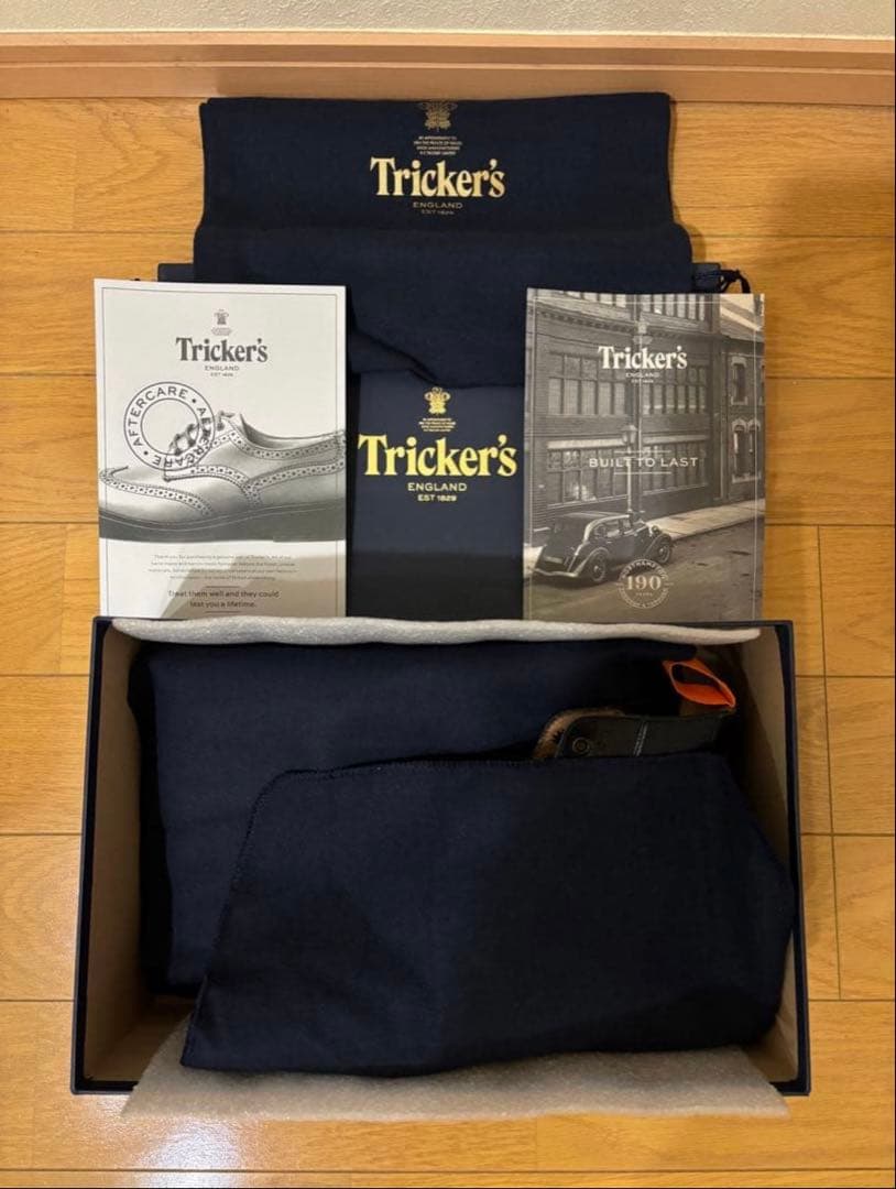 新品・別注】トリッカーズ M7927 ELLIS カントリーブーツ 黒 箱付