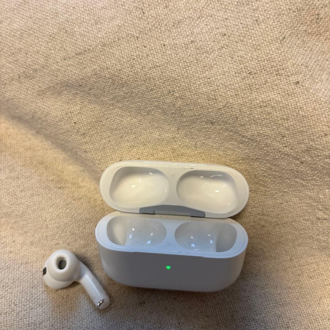 AirPodsPro 本体 充電ケース付き 左耳のみ - メルカリ
