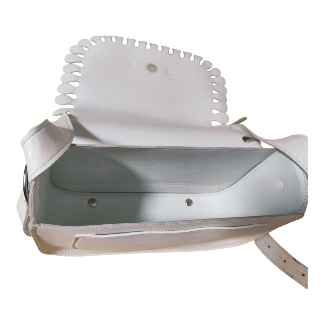 TOKYO BOPPER ショルダーバッグ 個性的 ホワイト - メルカリ