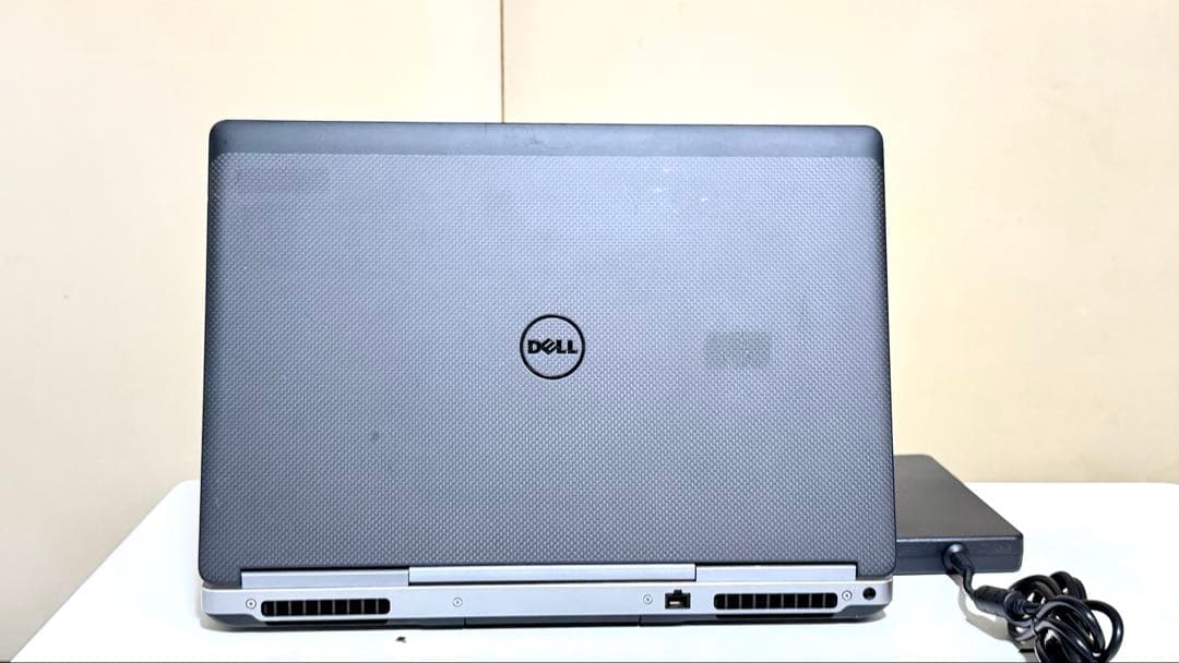 p*e様 precision 7720 xeon E3-1575m v5 p40 - メルカリ