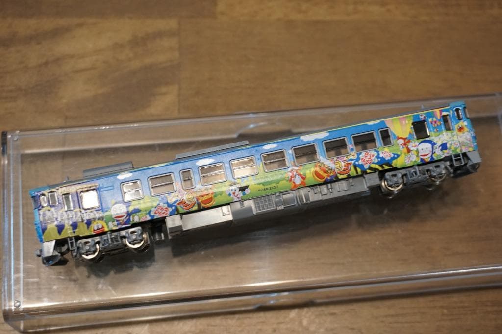 TOMIX キハ40 2137 氷見線・城端線 ハットリくんラッピング塗装 M車