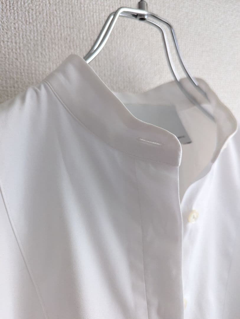 良品】TICCA スタンドカラー スキッパープルオーバー ブラウス白