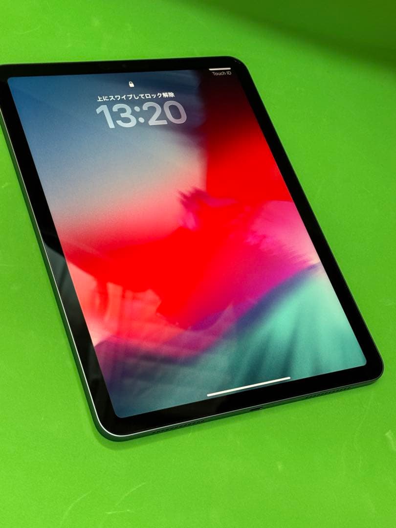 iPad Air (第5世代) wifi 最大容量97%+Magicキーボード - メルカリ
