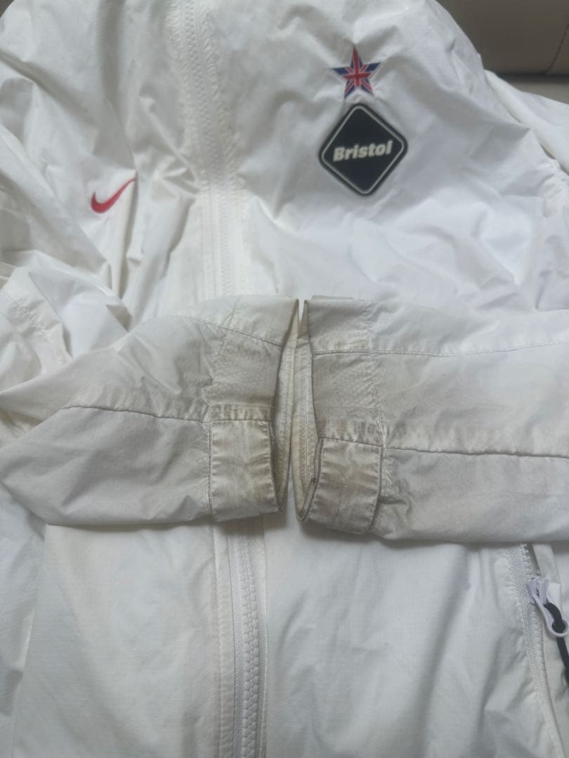 F.C.Real Bristol ナイロンジャケット