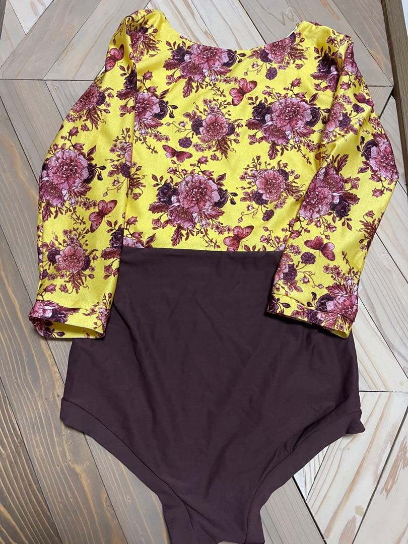 新品未使用品アダルadaluカシュクール水着