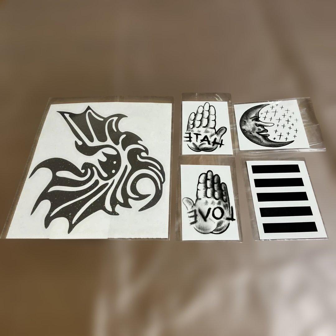 ONE OK ROCK ステッカーセット 新品・未使用 - メルカリ