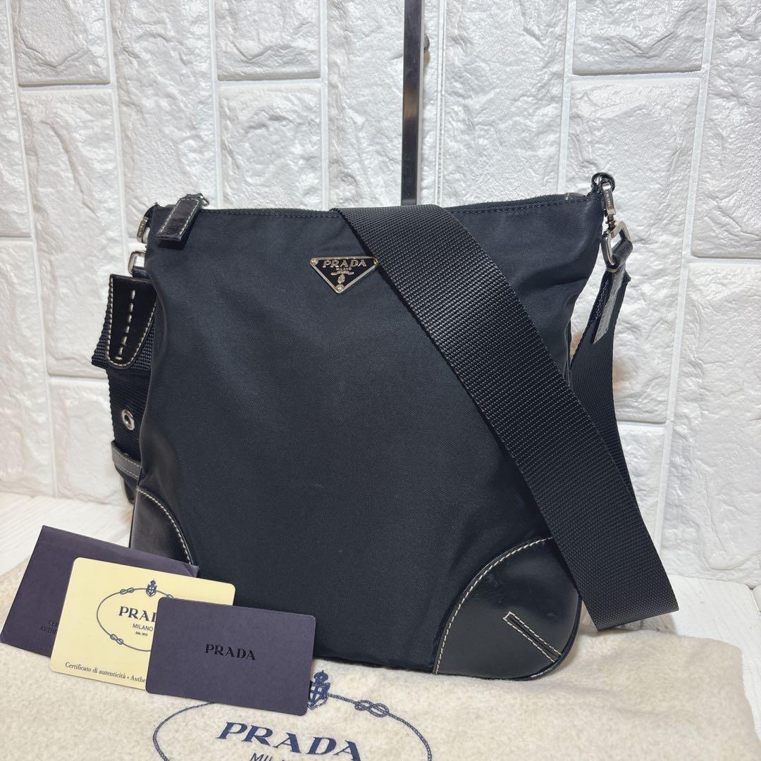 極美品】PRADA ショルダーバッグ サコッシュ 三角ロゴ レザーナイロン