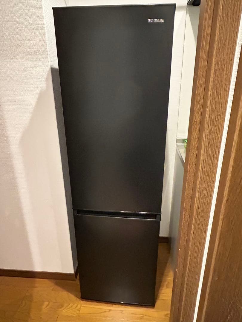 【中古】アイリスオーヤマ 170L冷凍冷蔵庫IRSD-17A-B 冷蔵庫 170L 2ドア 冷凍冷蔵庫 IRSD-17A-B ブラック 黒 アイリス