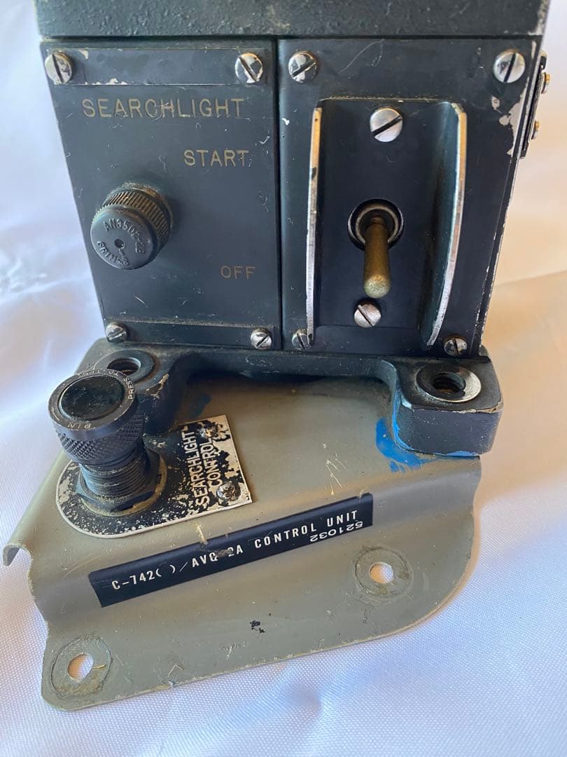 GRUMMAN S2F TRACKER サーチライトコントロールユニット 操縦桿 - メルカリ