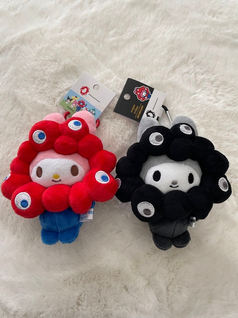 マイメロディ カラビナBC 2色セット EXPO2025万博ミャクミャク - メルカリ