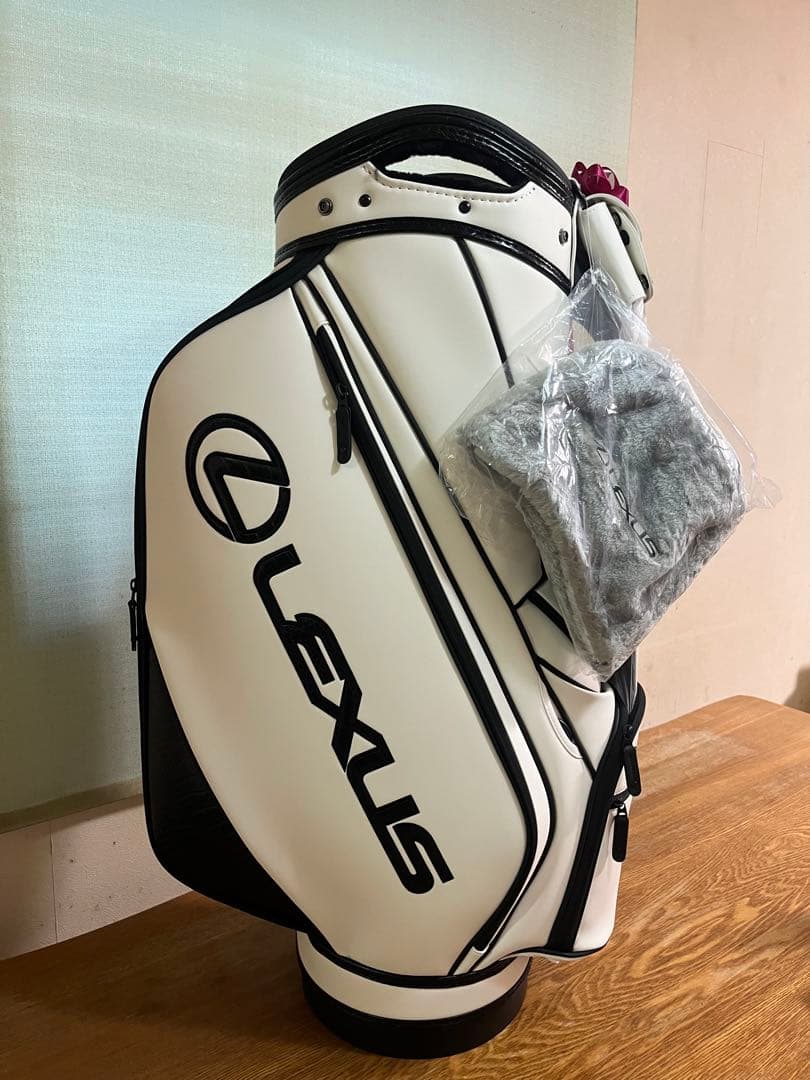 新品・未使用】Lexus キャディバッグ ホワイト アイアンカバー付き